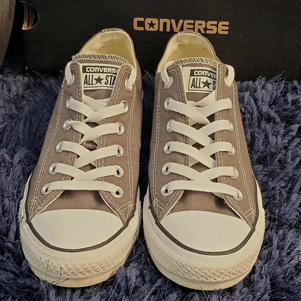 Converse sneakers - Picture 1 of 4